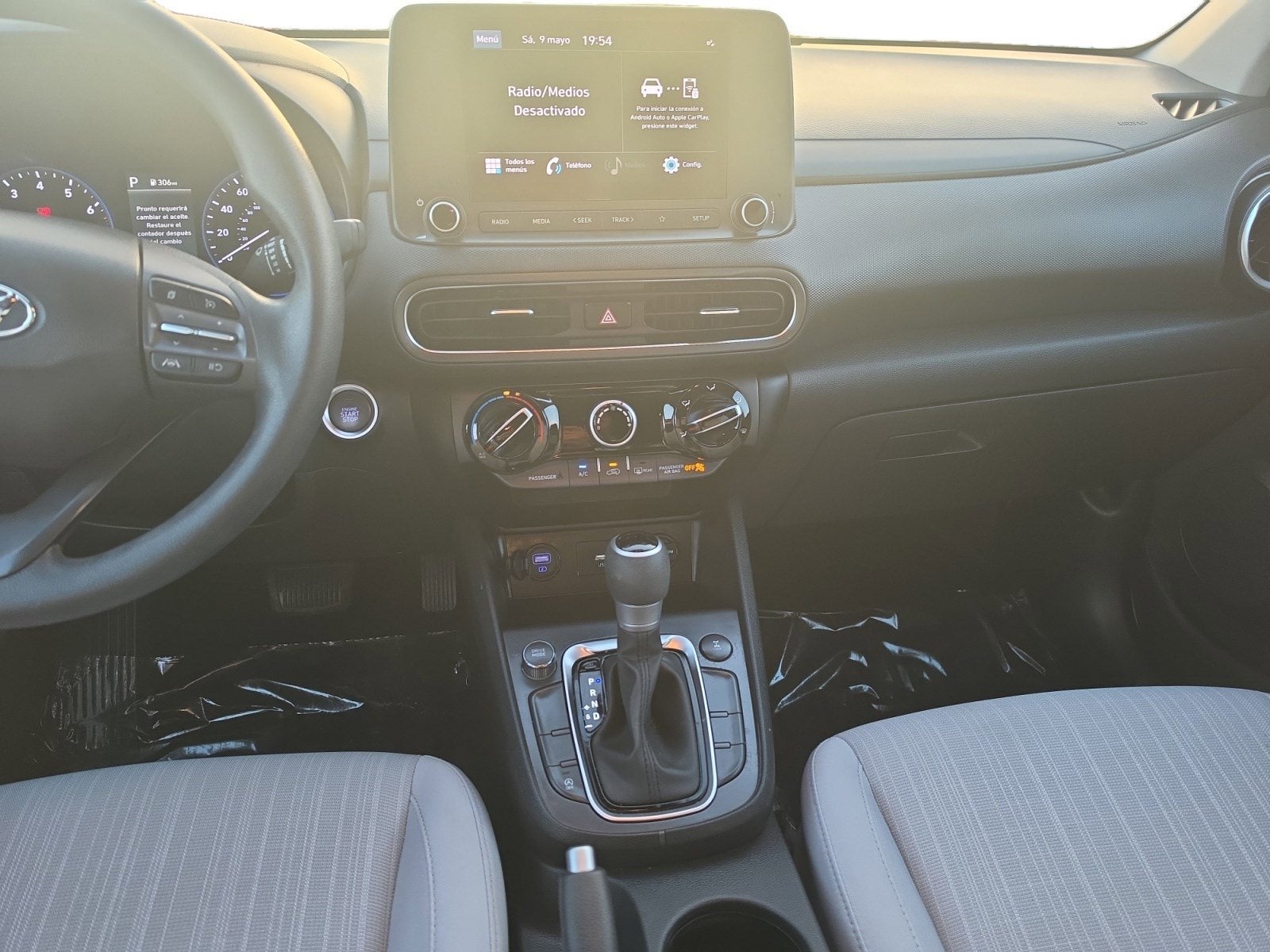 2023 Hyundai Kona SEL - Photo 11