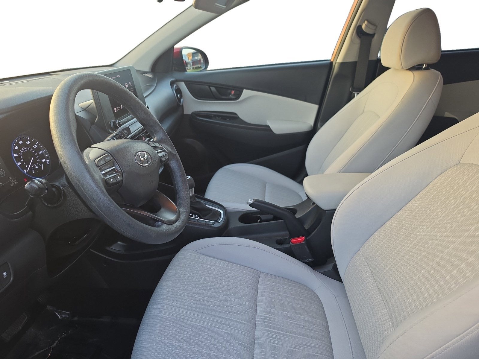 2023 Hyundai Kona SEL - Photo 9