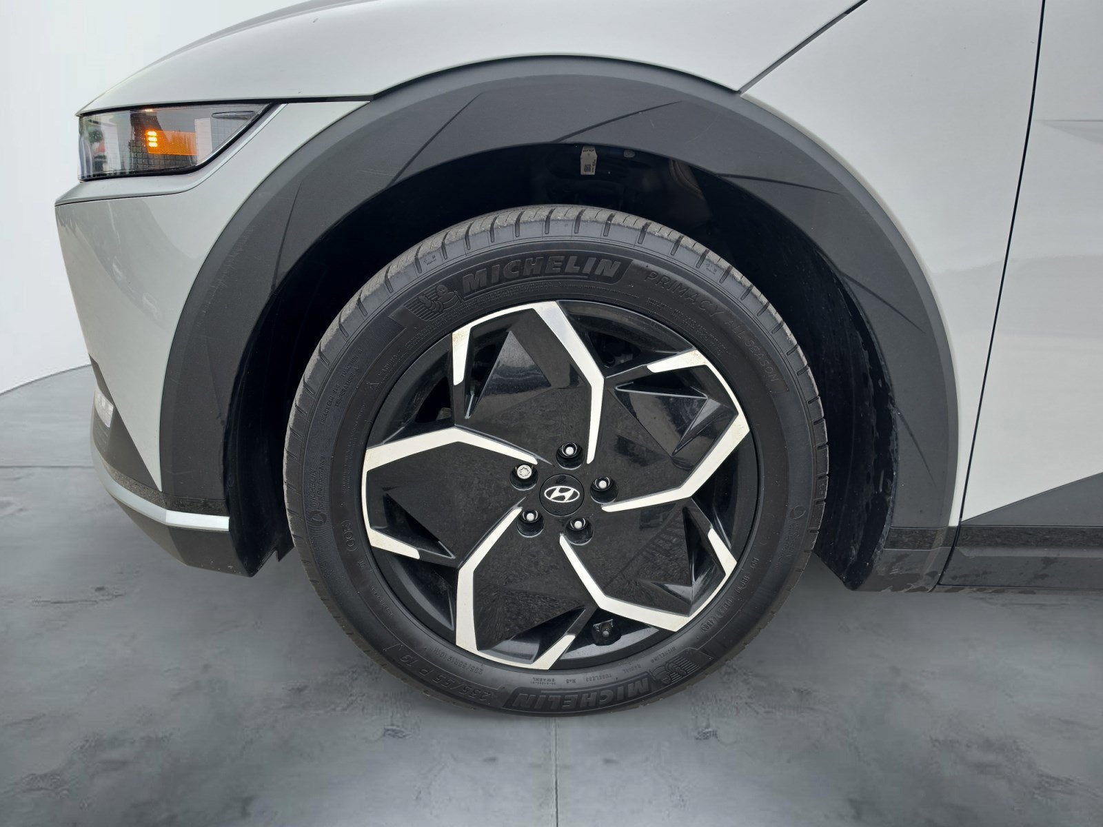 2024 Hyundai IONIQ 5 SEL - Photo 14