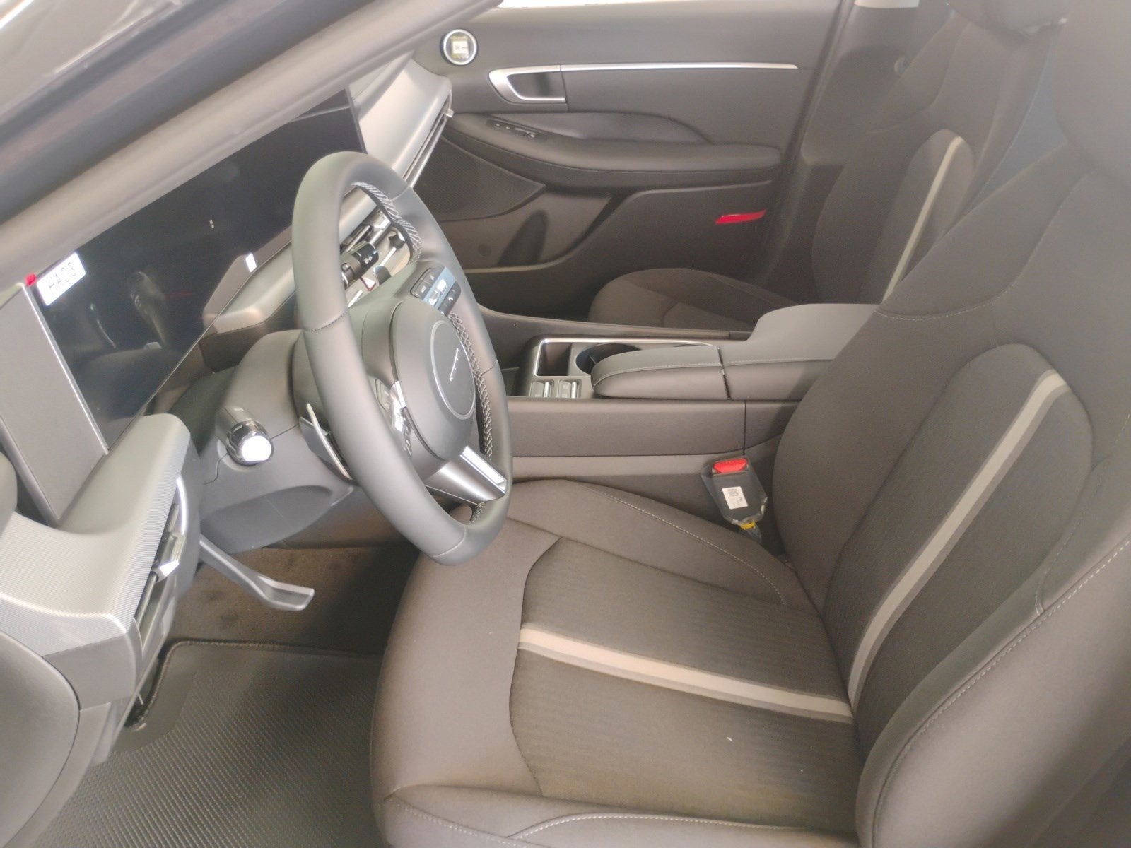 2025 Hyundai SONATA HYBRID SEL