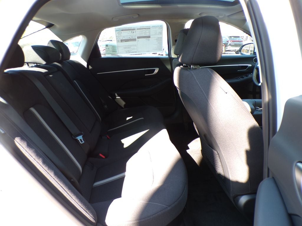 2026 Hyundai SONATA HYBRID SEL