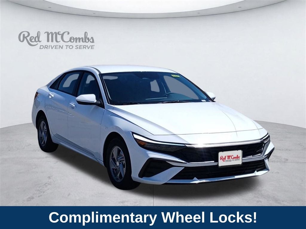 2026 Hyundai ELANTRA SE