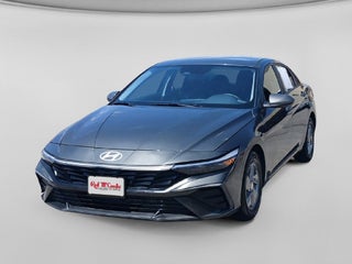 2024 Hyundai ELANTRA SE
