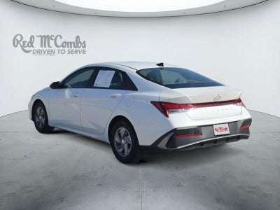 2024 Hyundai ELANTRA SE