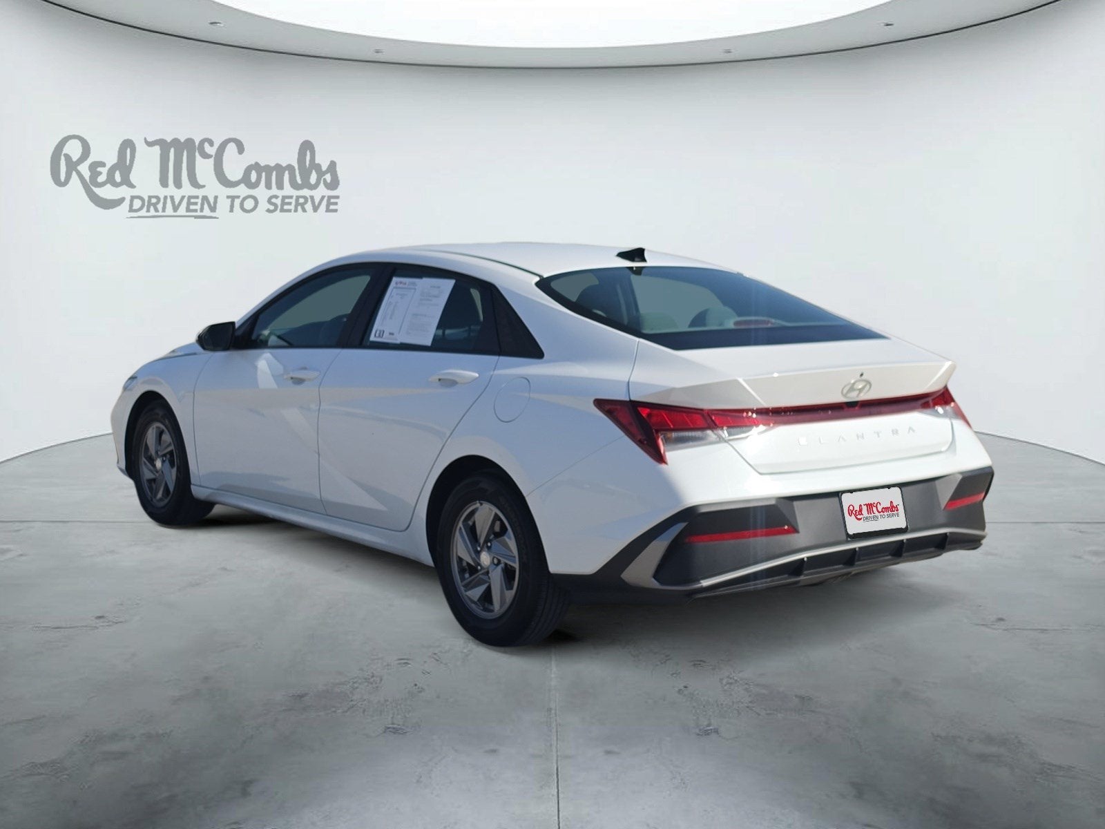 2024 Hyundai ELANTRA SE