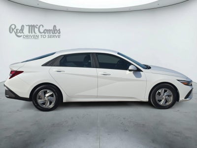 2024 Hyundai ELANTRA SE
