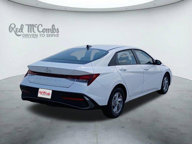 2025 Hyundai ELANTRA SE