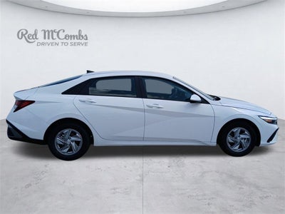 2026 Hyundai ELANTRA SE