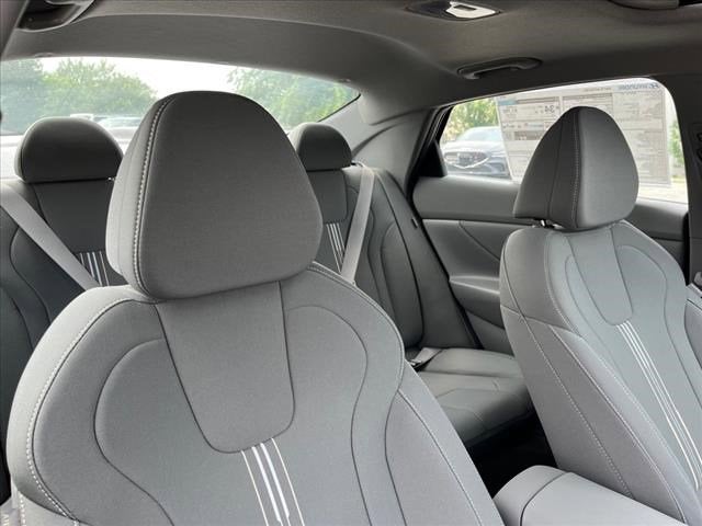 2024 Hyundai ELANTRA SEL Convenience