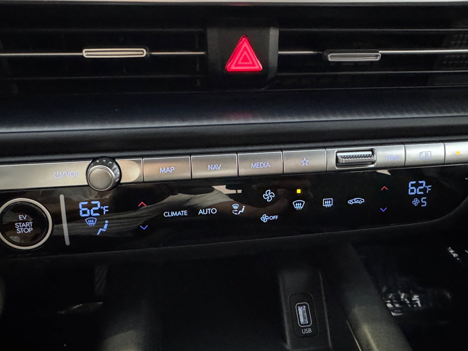 2025 Hyundai IONIQ 6 SE Standard Range