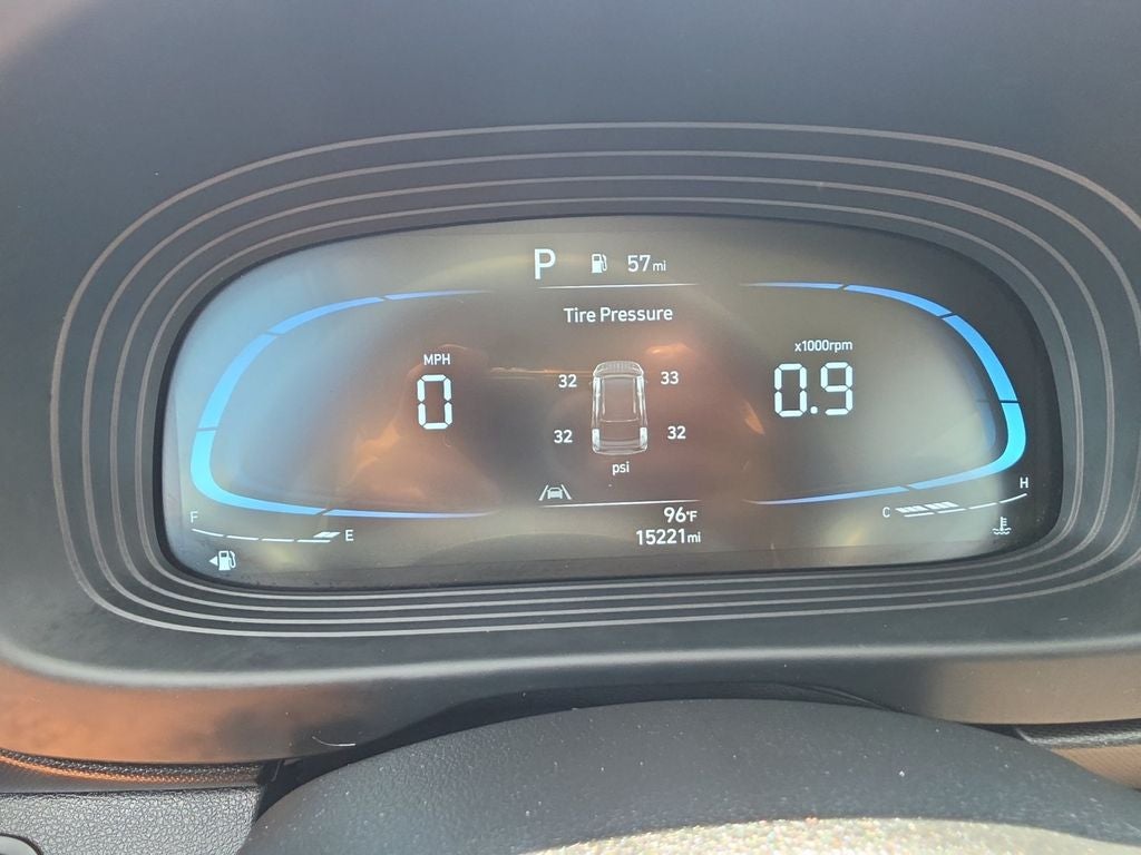 2025 Hyundai Venue SE - Photo 16