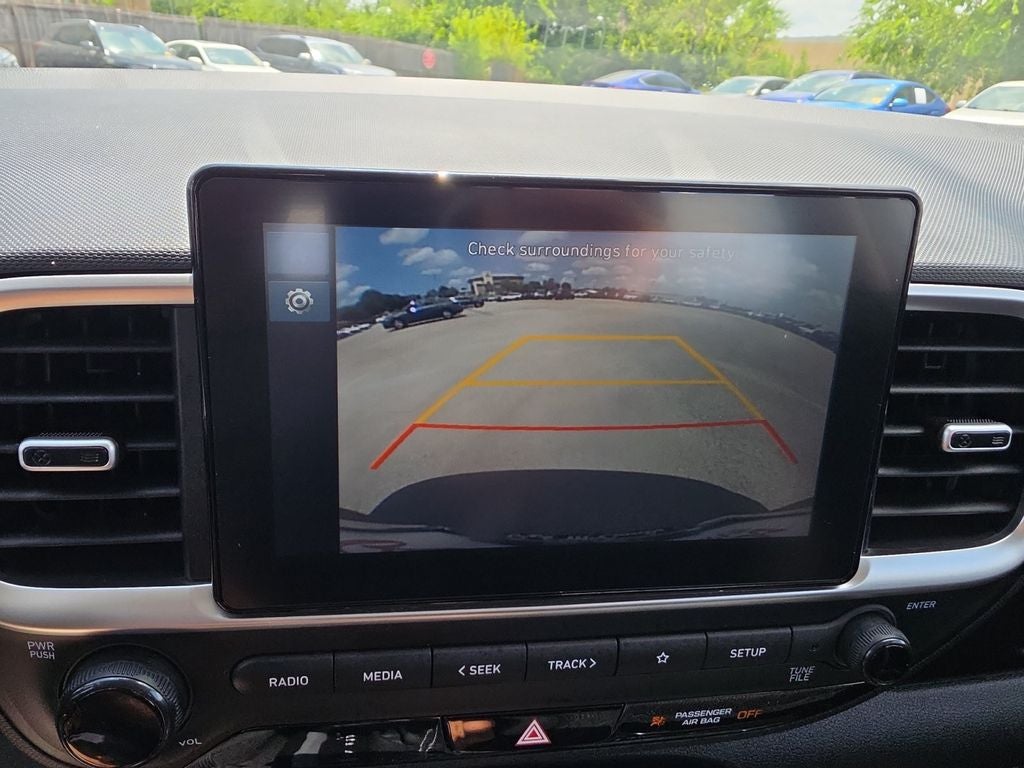 2025 Hyundai Venue SE - Photo 21