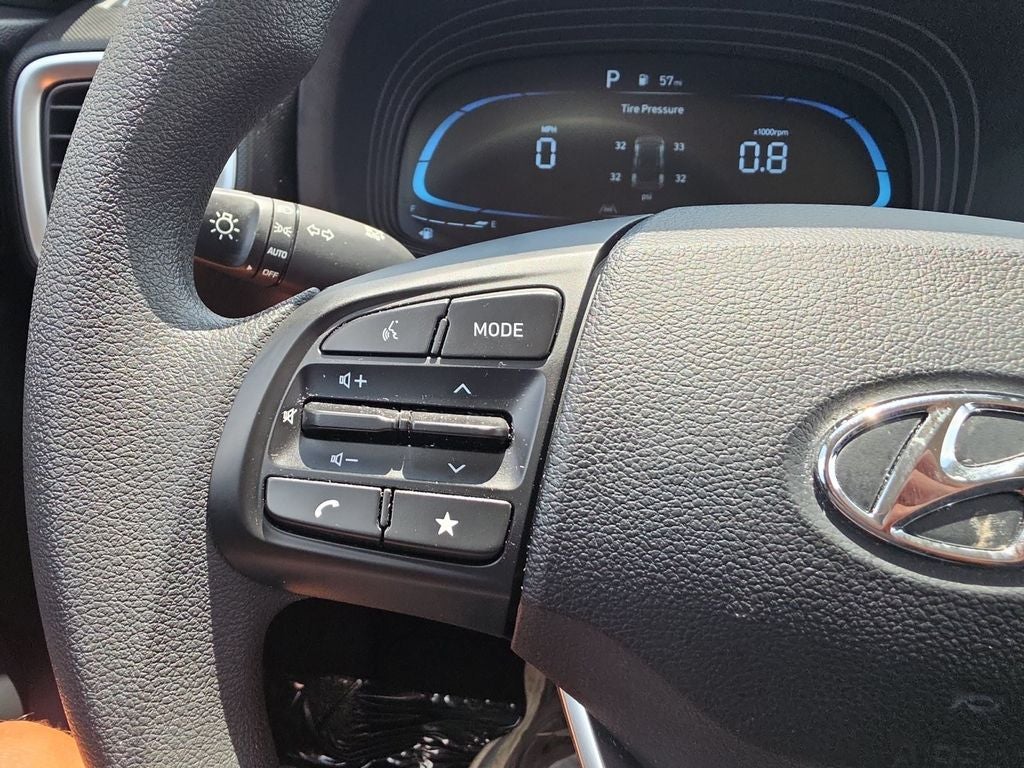 2025 Hyundai Venue SE - Photo 22