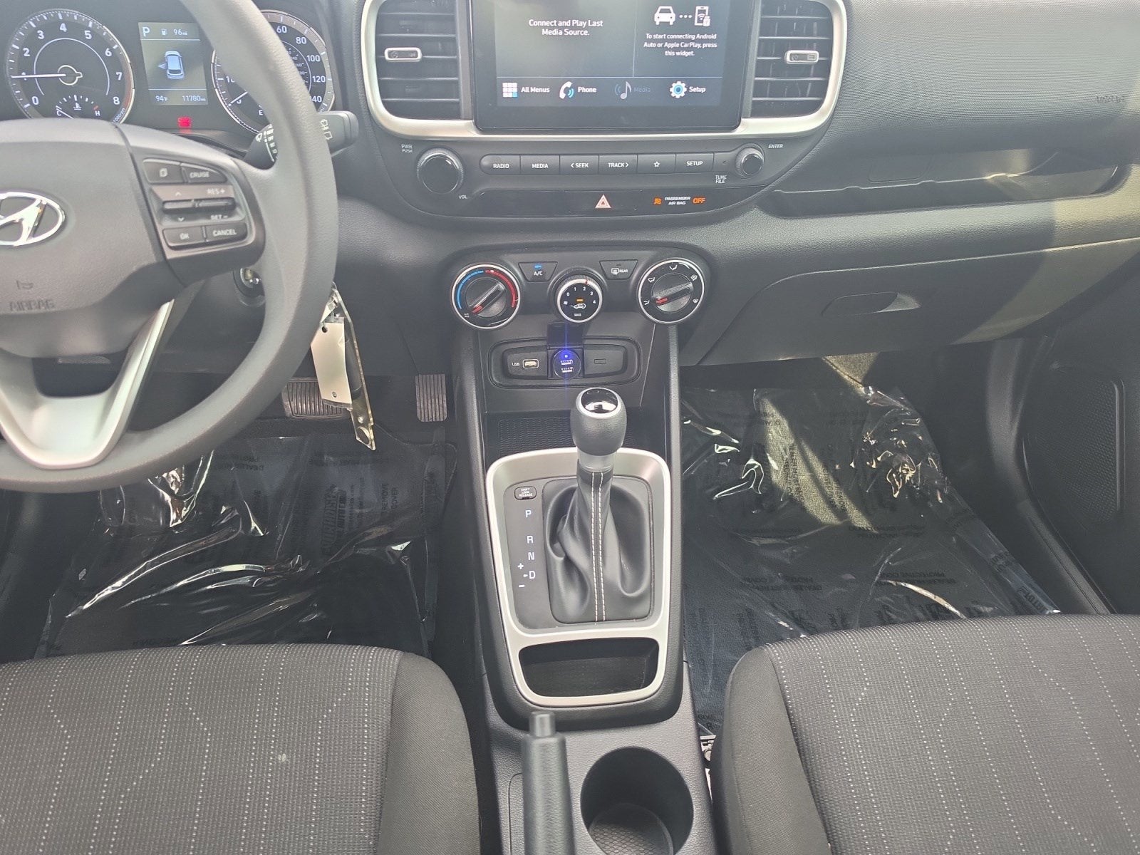 2022 Hyundai VENUE SE