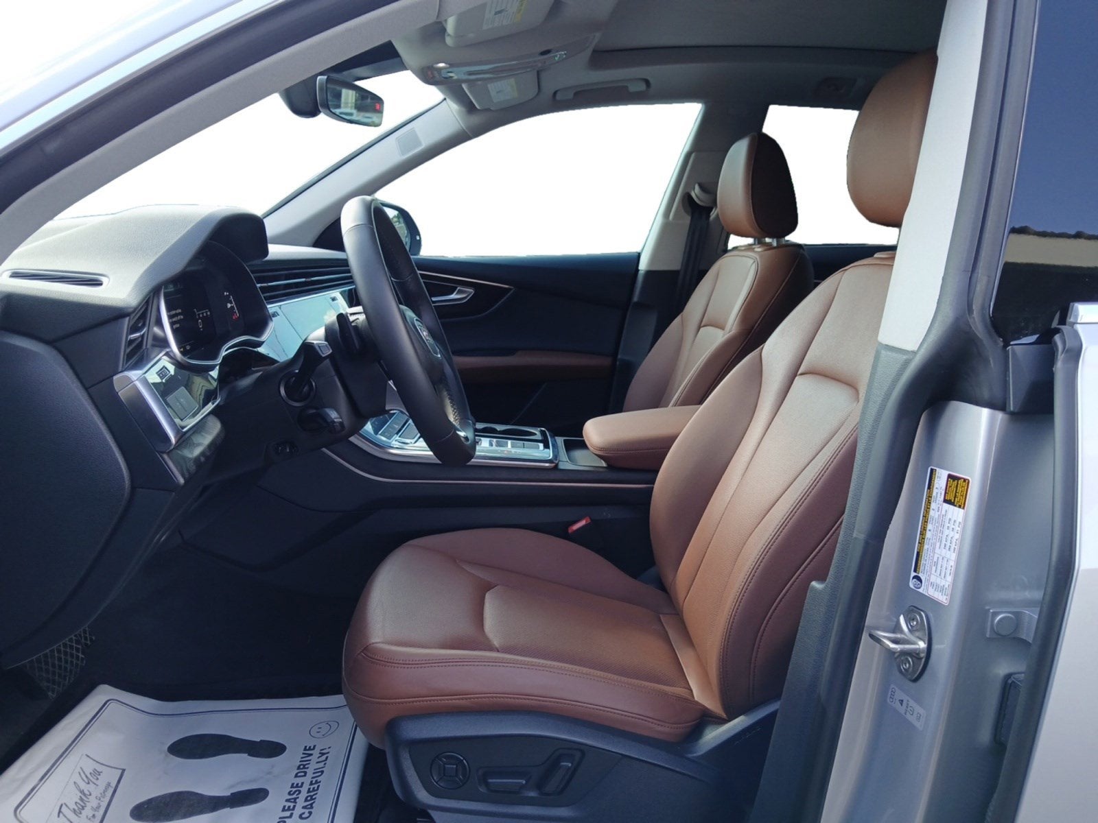 2022 Audi Q8 Premium Plus