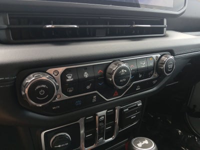 2024 Jeep Wrangler Sahara 4xe W/ PARKVIEW REAR BACK-UP CAMERA