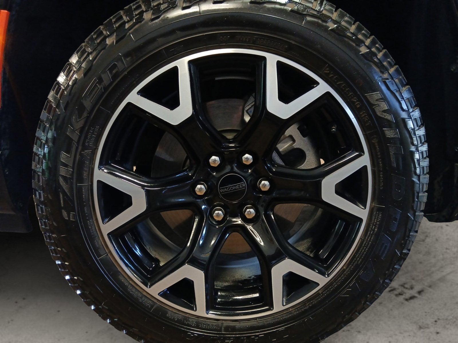 2025 Jeep Wagoneer Series II Overland