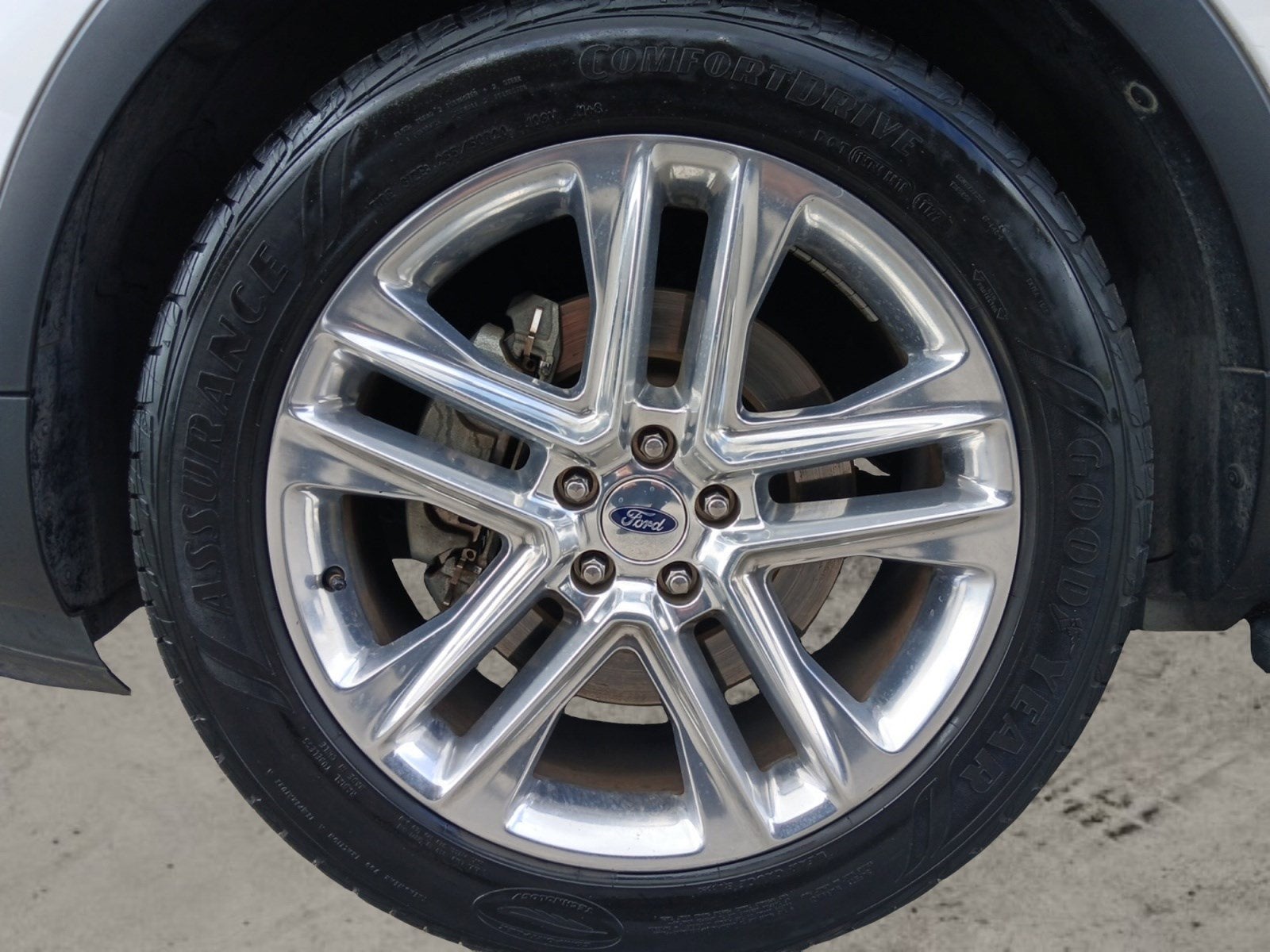 2017 Ford Explorer Limited W/ BACK-UP CAMERA & TWIN PANEL MOONROOF