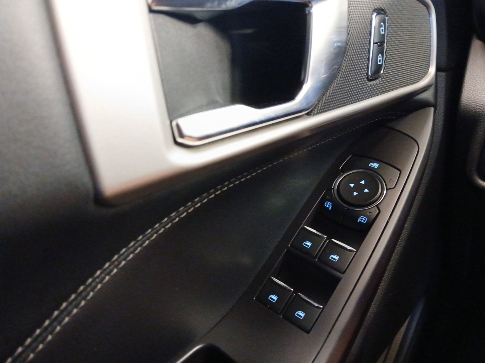 2020 Ford Explorer XLT W/ REMOTE START SYSTEM & BACK-UP CAMERA