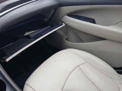 2019 Buick LaCrosse Essence W/ REAR VISION CAMERA