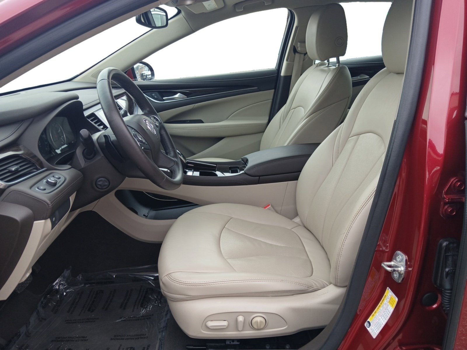 2019 Buick LaCrosse Essence W/ REAR VISION CAMERA