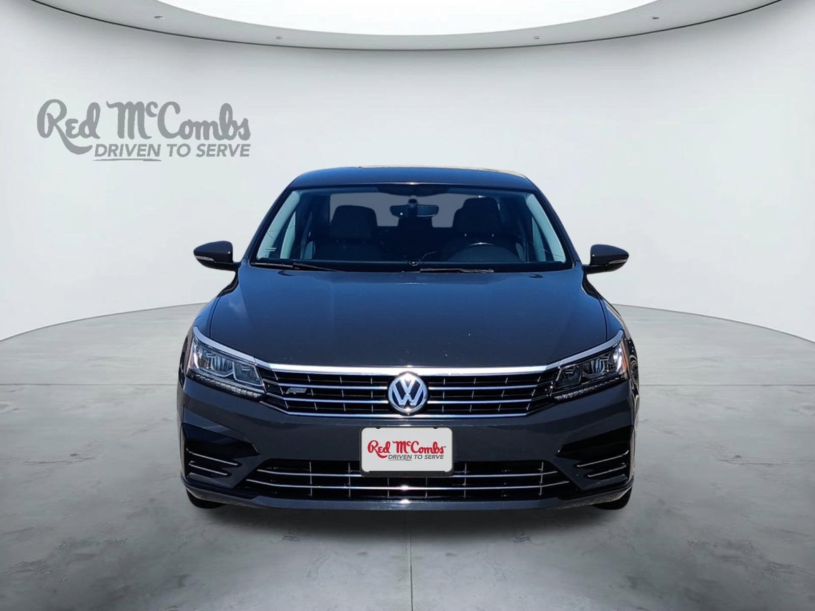 2018 Volkswagen Passat R-Line