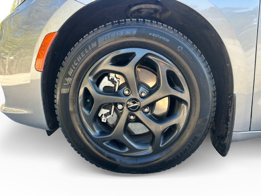 2021 Chrysler Pacifica Hybrid Touring