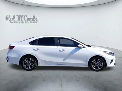 2024 Kia Forte LXS W/ BLIND SPOT COLLISION AVOIDANCE