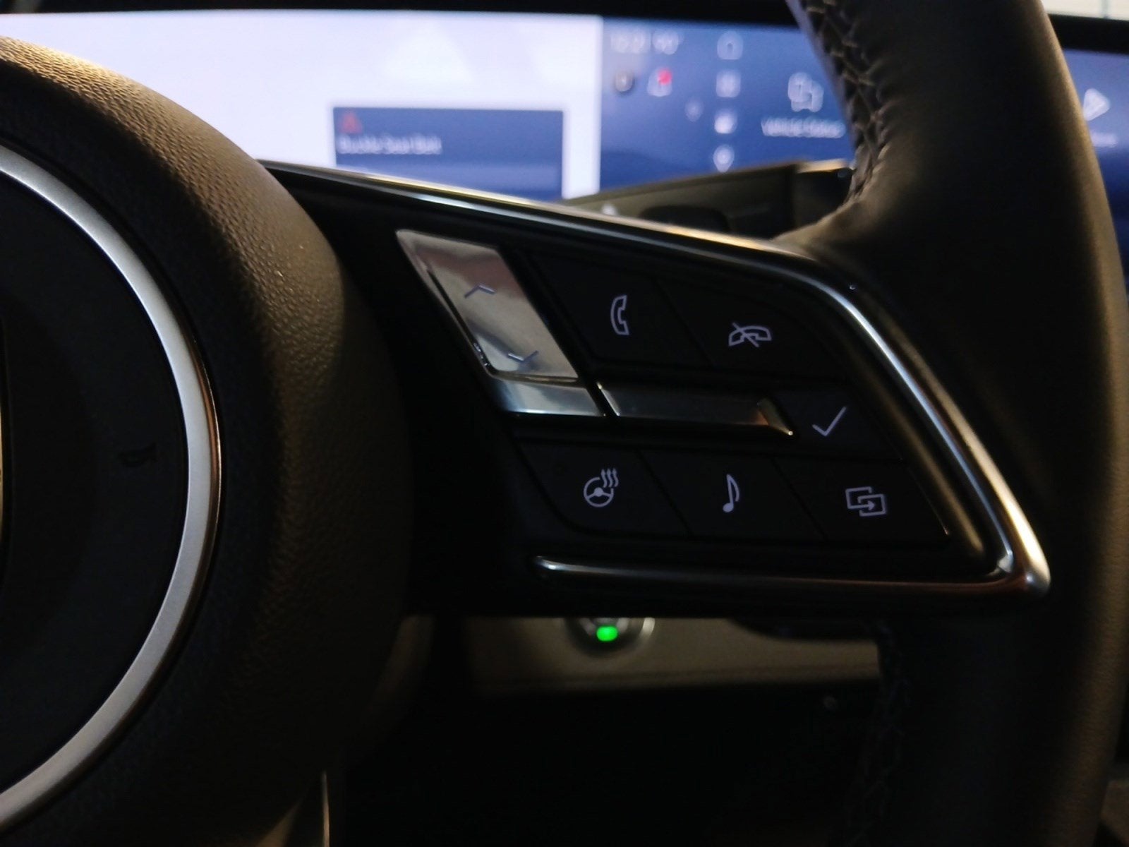 2025 Buick Enclave Preferred W/ HD SURROUND VISION & REMOTE START