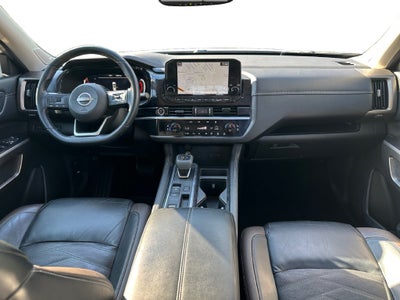 2022 Nissan Pathfinder Platinum