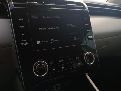 2022 Hyundai TUCSON SE