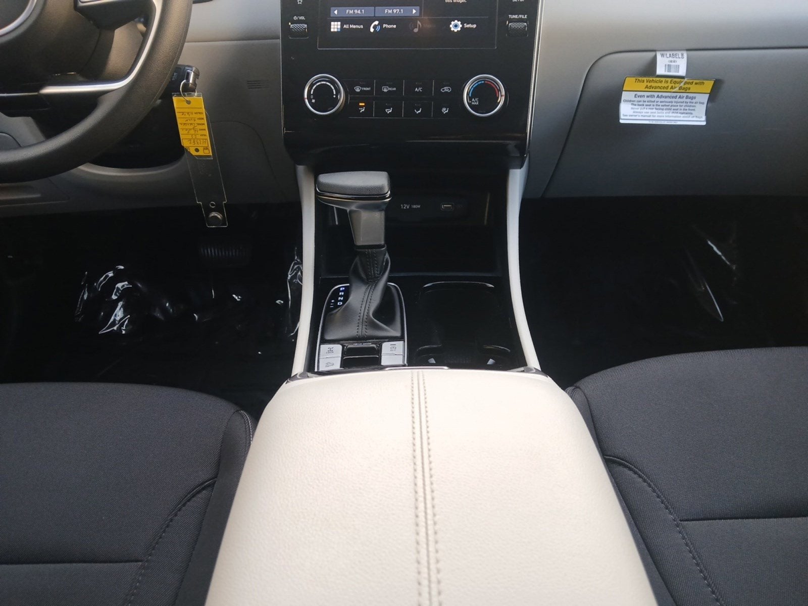 2023 Hyundai TUCSON SE