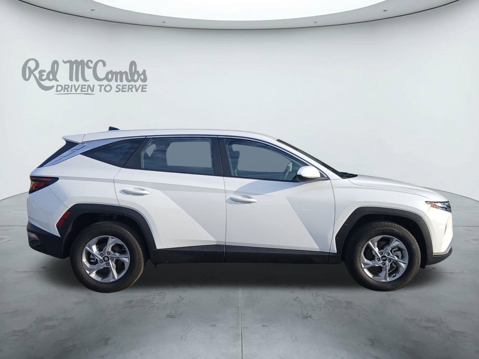 2023 Hyundai TUCSON SE