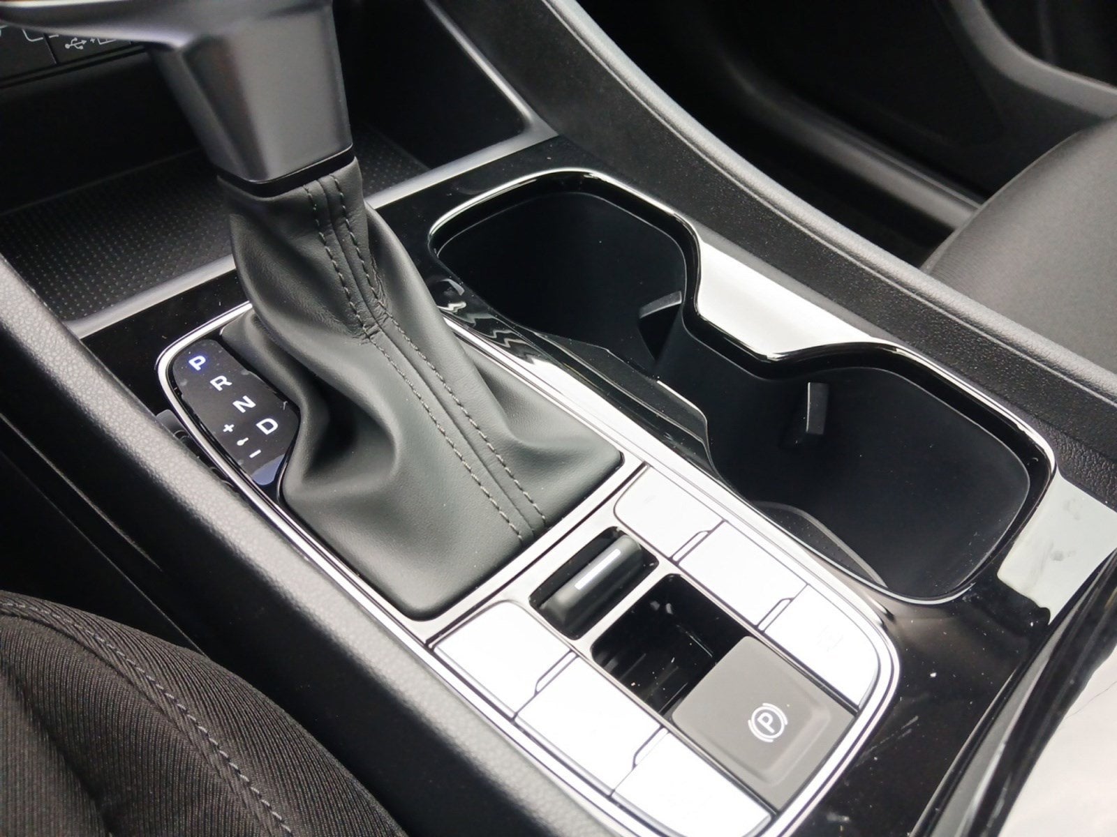 2026 Hyundai TUCSON SEL W/ FORWARD COLLISION AVOIDANCE ASSIST