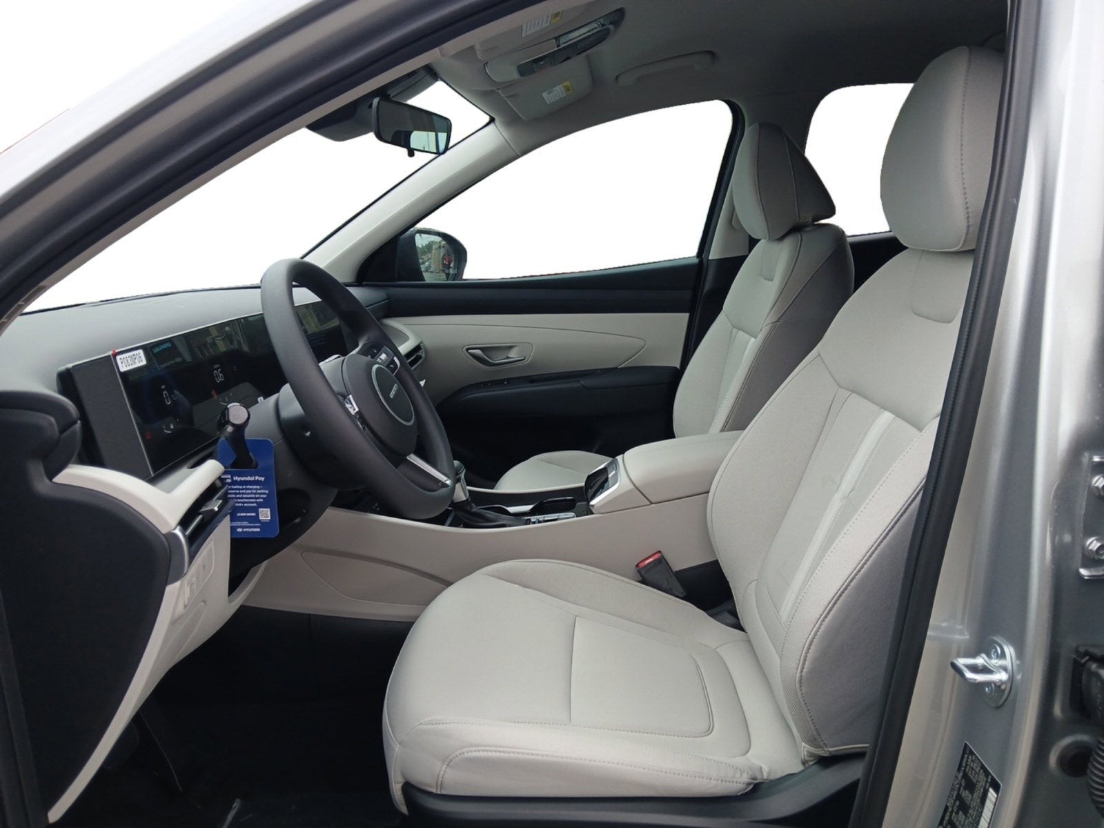 2026 Hyundai TUCSON SEL W/ HEATED FRONT SEATS & POWER LIFTGATE