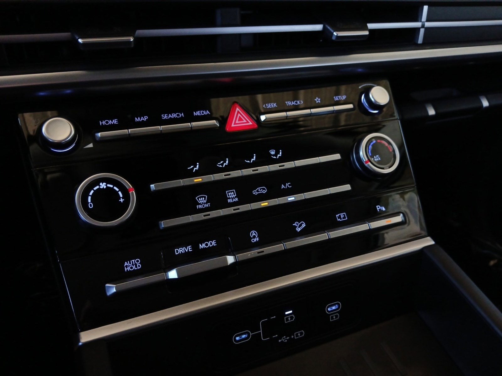 2024 Hyundai SANTA FE SE