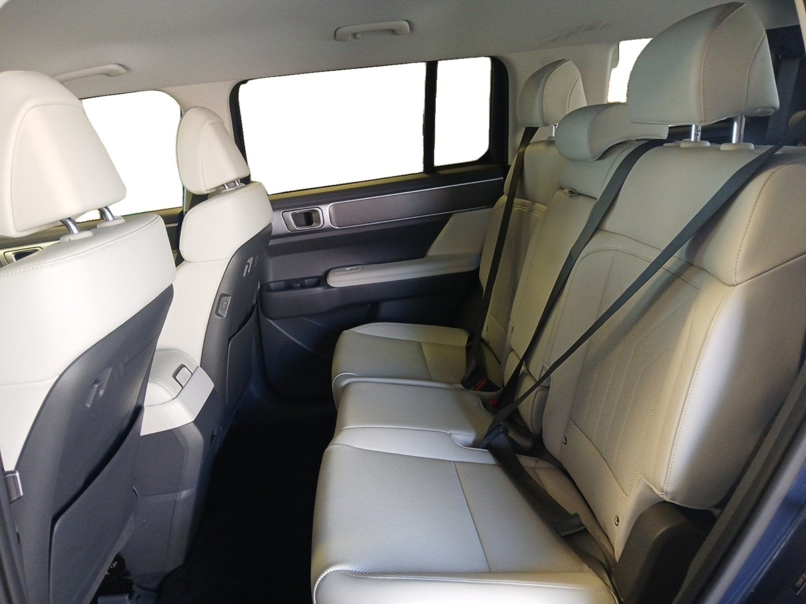 2025 Hyundai SANTA FE HYBRID SEL
