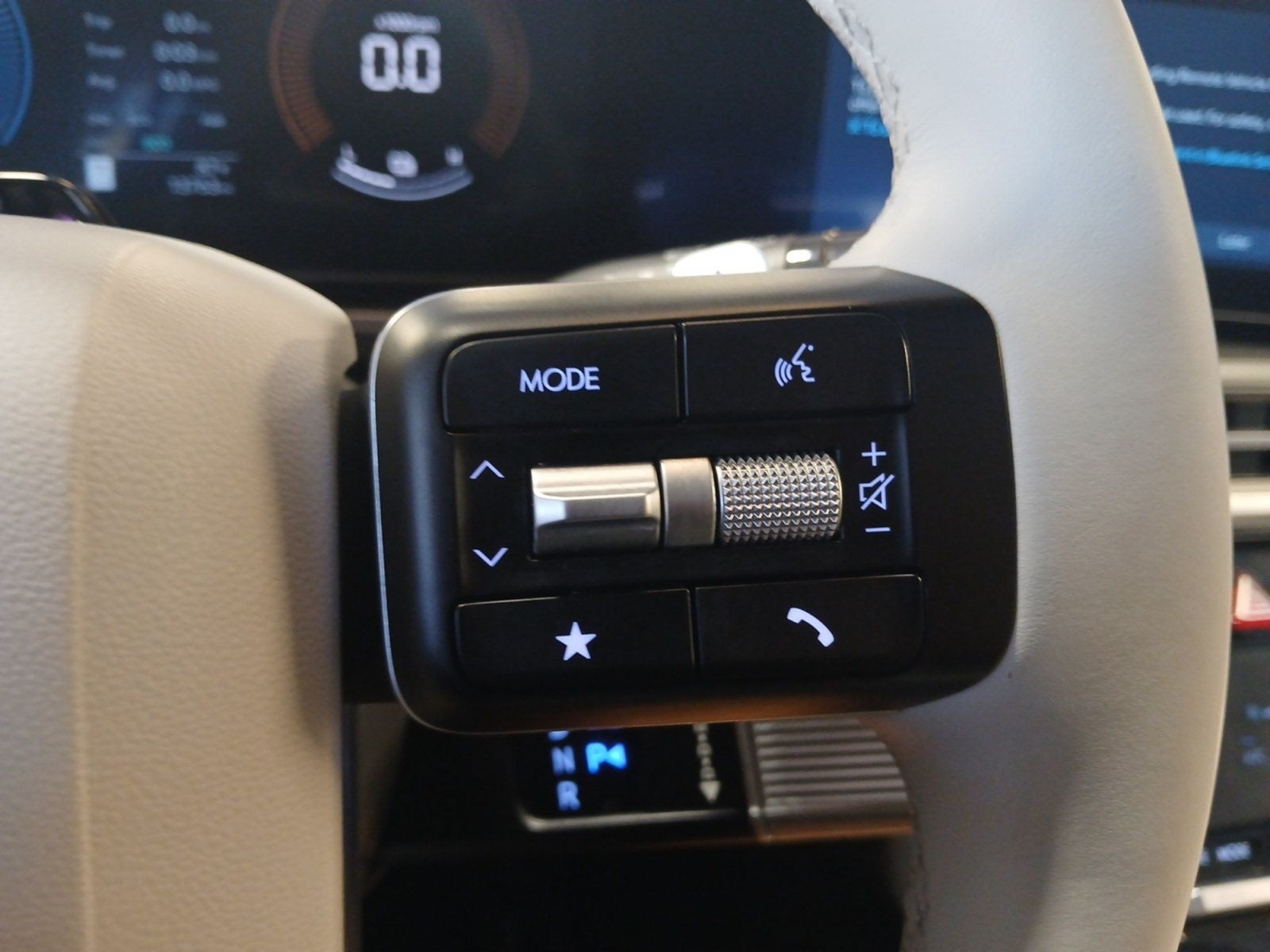 2025 Hyundai SANTA FE HYBRID SEL