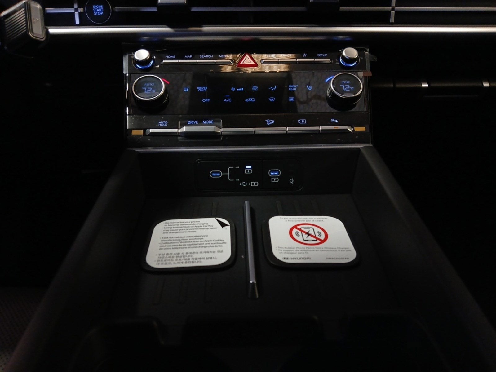 2026 Hyundai SANTA FE HYBRID SEL W/ POWER LIFTGATE & WIRELESS CHARGER