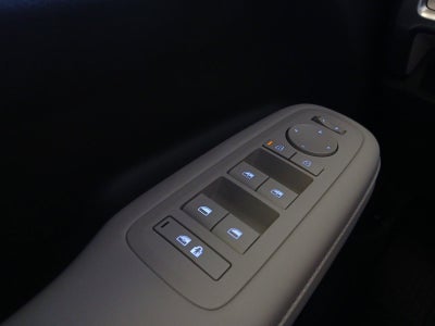 2026 Hyundai SANTA FE SEL 3RD ROW W/ SMART CRUISE CONTROL & 18" ALLOY WHEELS