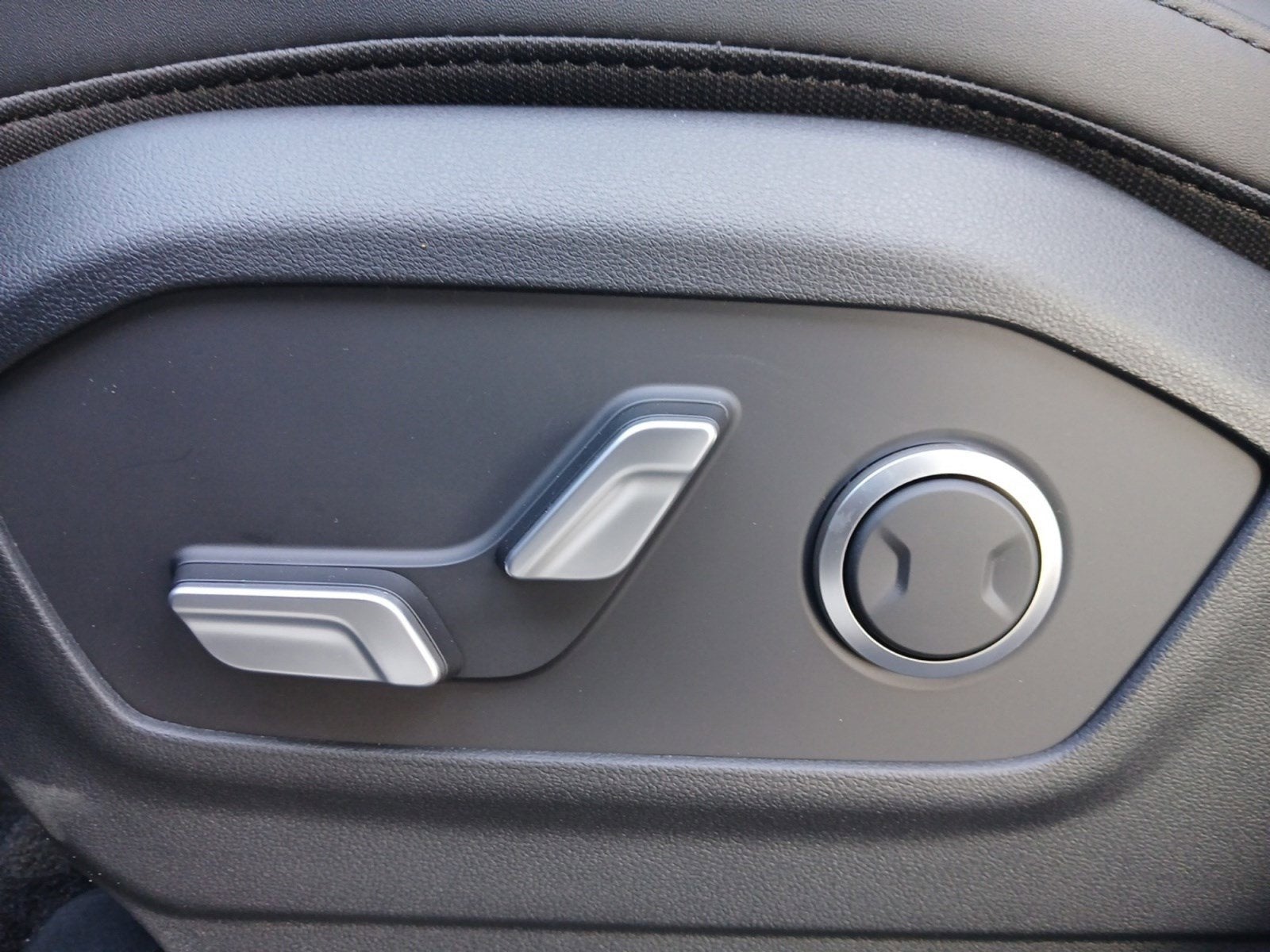 2026 Hyundai SANTA FE SEL 3RD ROW W/ WIRELESS APPLE CARPLAY & ANDROID AUTO