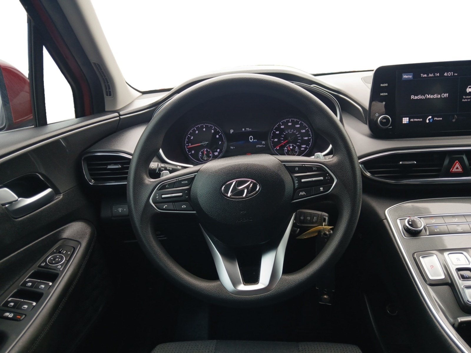 2023 Hyundai SANTA FE SE