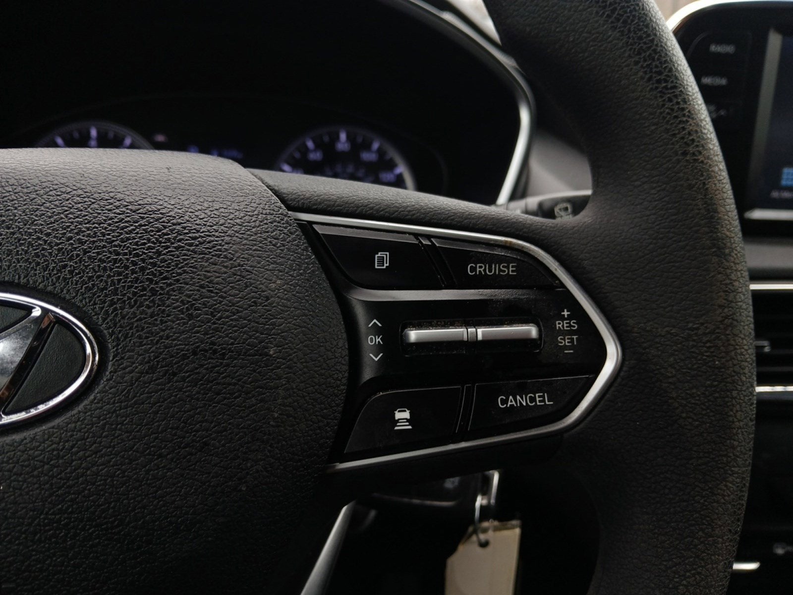 2019 Hyundai SANTA FE SE