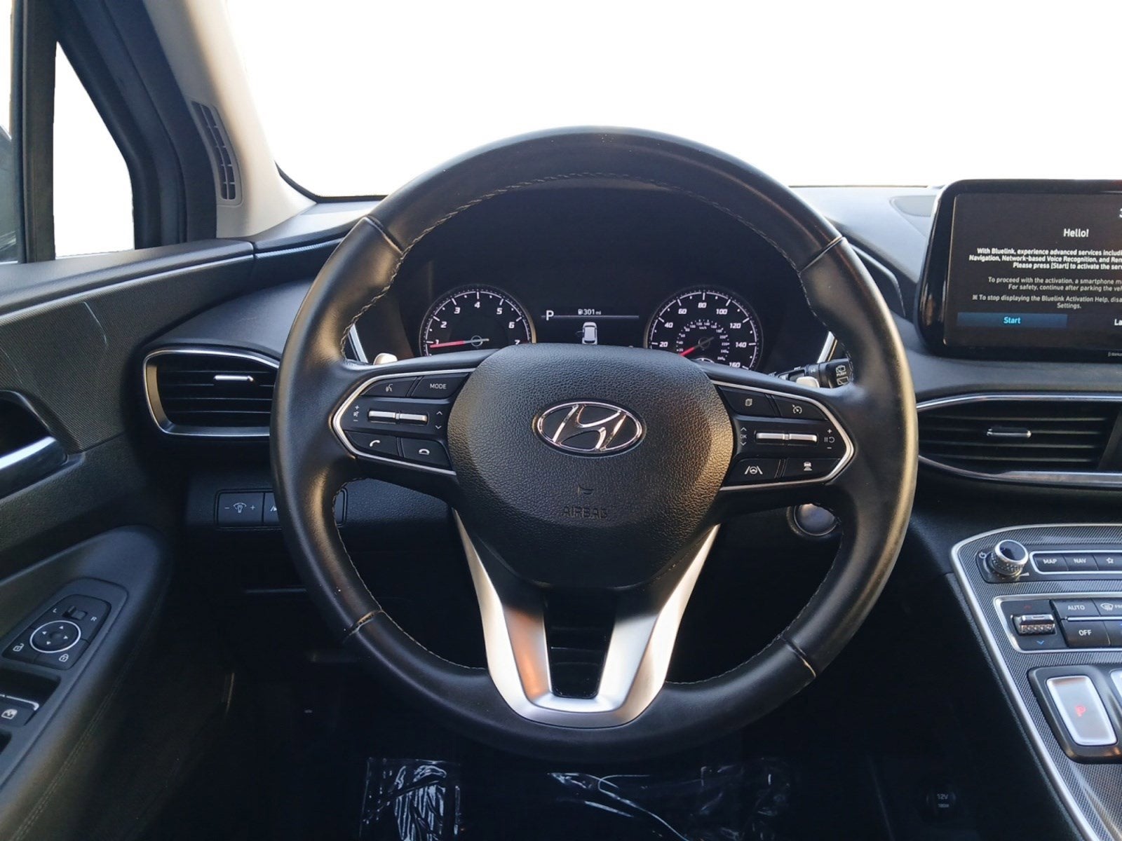 2023 Hyundai SANTA FE SEL W/ HEATED FRONT SEATS & TOW HITCH