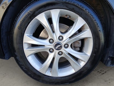 2011 Hyundai SONATA Limited W/ HEATED FRONT SEATS & POWER SUNROOF