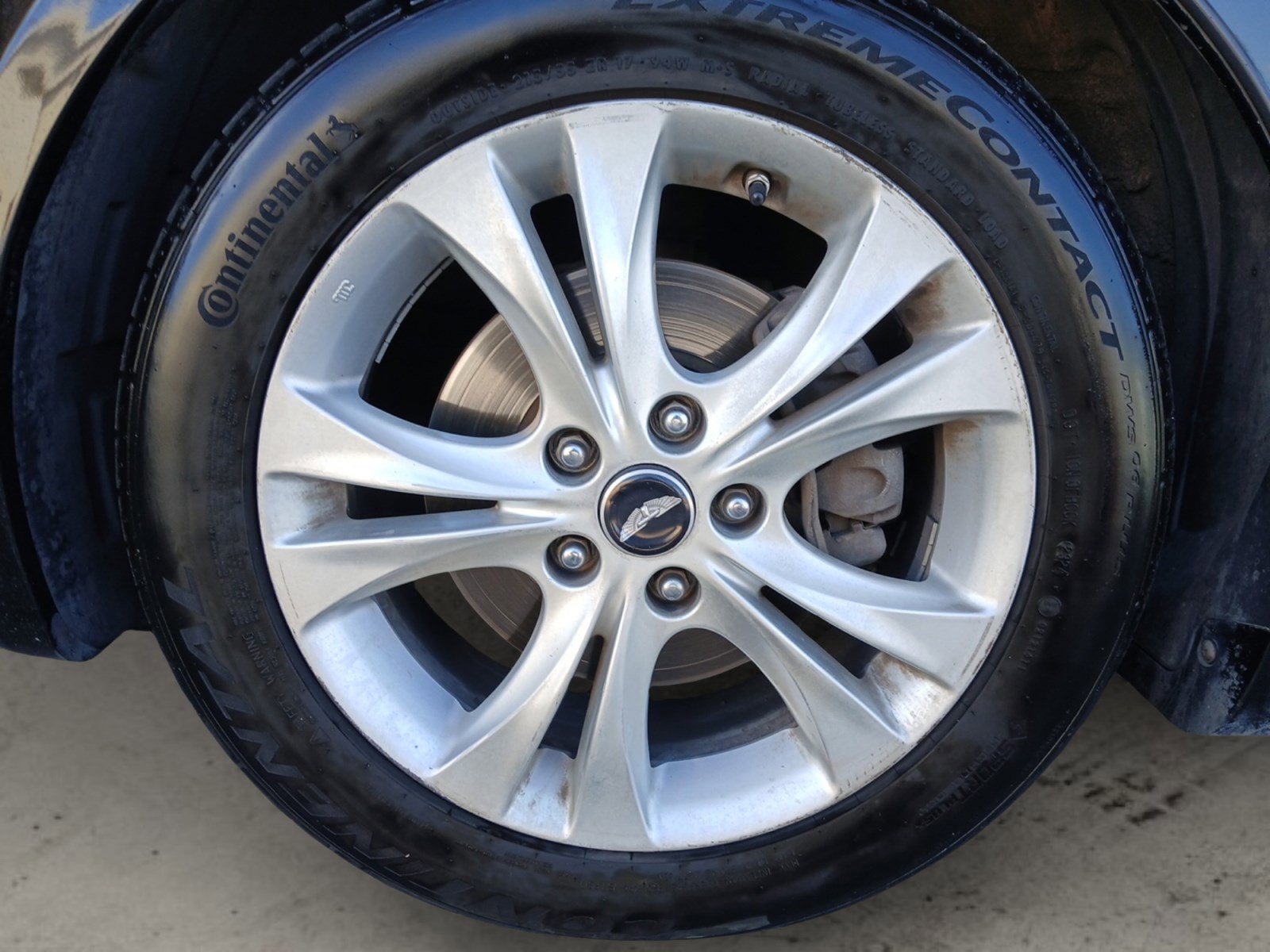2011 Hyundai SONATA Limited W/ HEATED FRONT SEATS & POWER SUNROOF