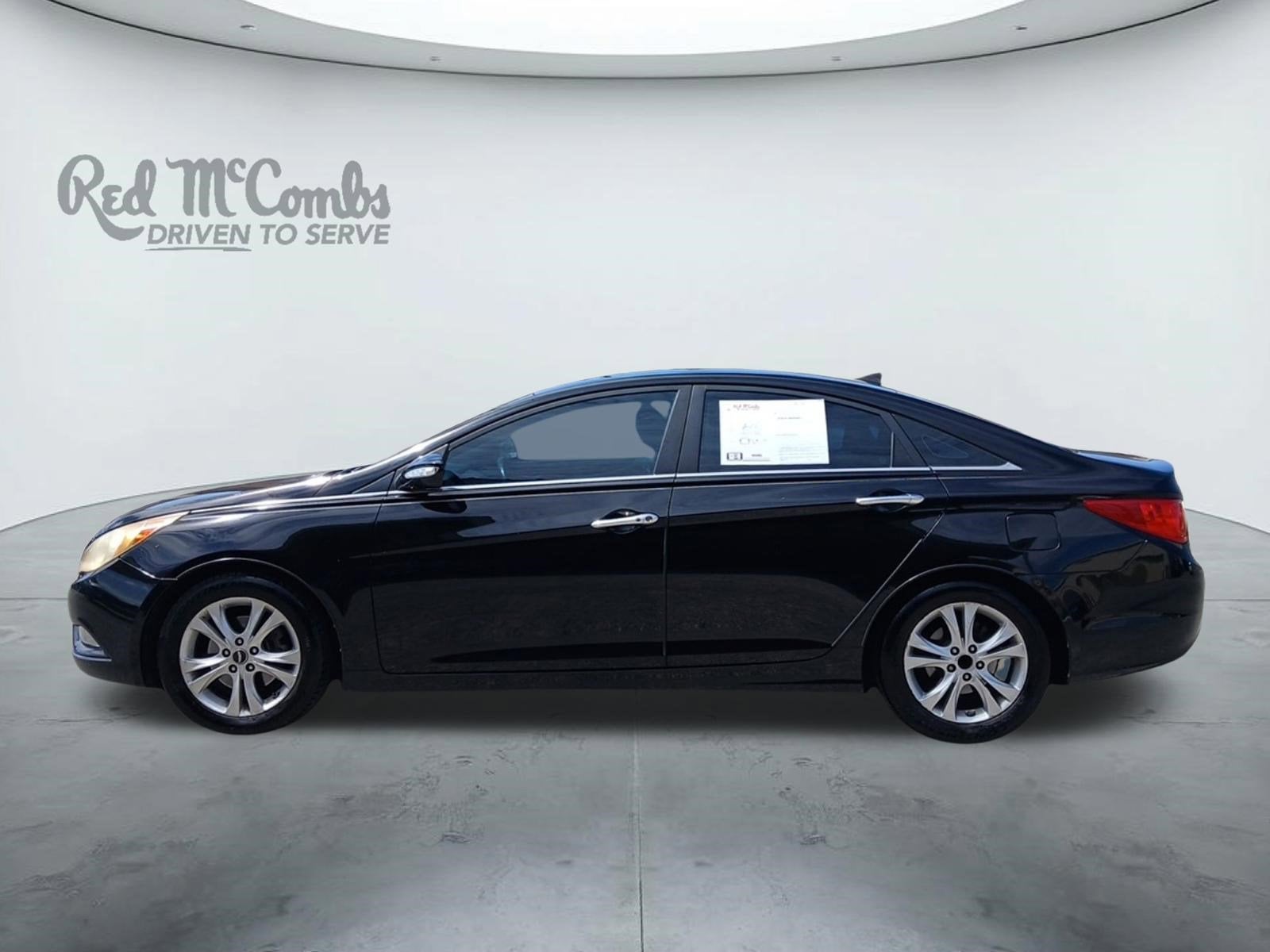 2011 Hyundai SONATA Limited W/ HEATED FRONT SEATS & POWER SUNROOF