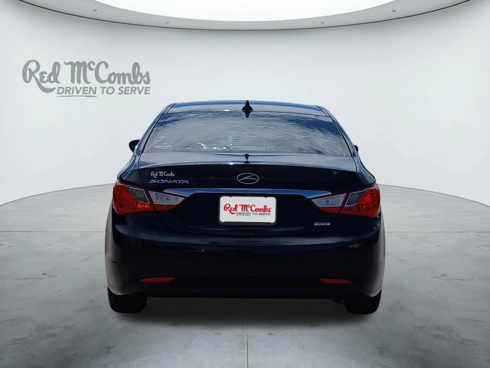 2011 Hyundai SONATA Limited W/ HEATED FRONT SEATS & POWER SUNROOF