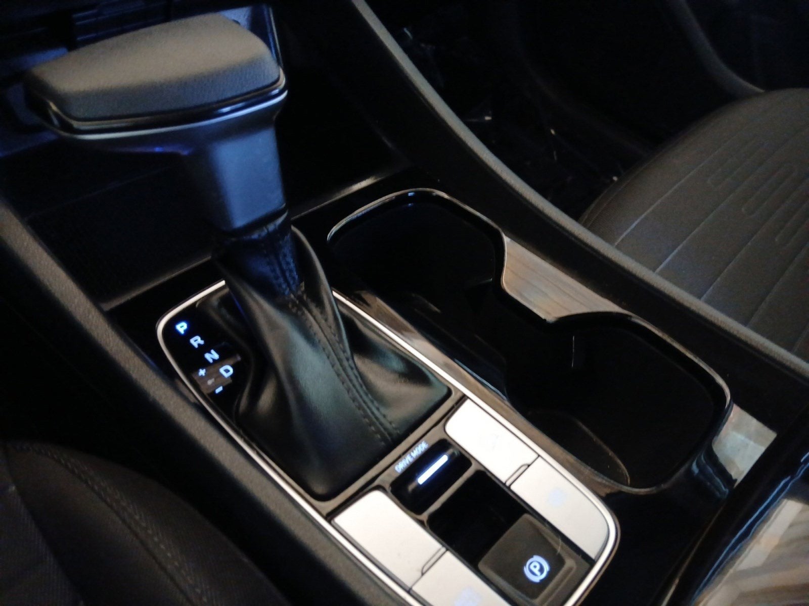 2022 Hyundai SANTA CRUZ SE W/ FORWARD COLLISION AVOIDANCE ASSIST