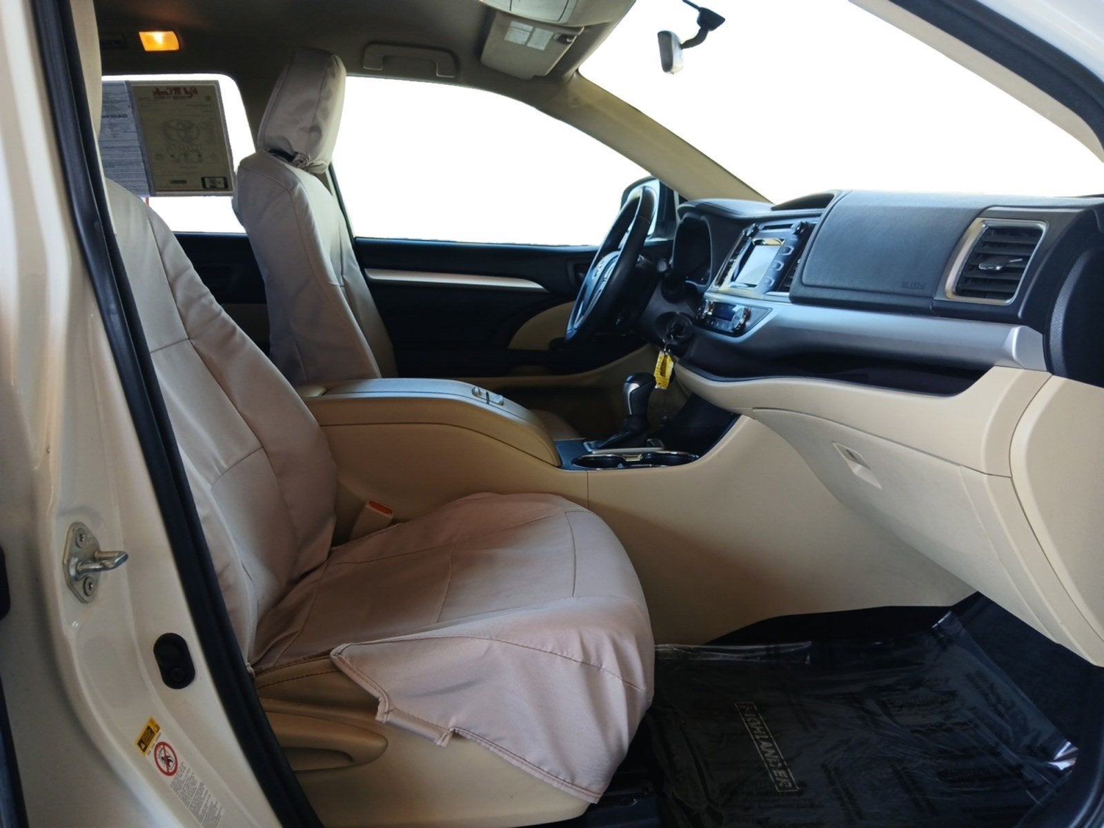 2014 Toyota Highlander LE Plus V6 W/ BACK-UP CAMERA & CRUISE CONTROL